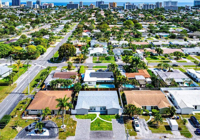 2nd image of 708 710 Ne 23rd Ave, Pompano Beach, FL 33062 | MLS# R11162600