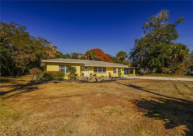 Homes for sale in Vero Beach, FL | 2049 50th Ave, Vero Beach, FL 32966 | MLS# R11162670