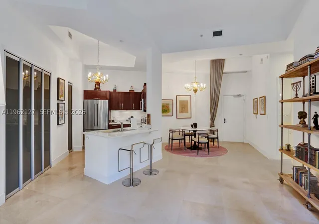 Photo 4 of Condo for sale at 20000 E Country Club Dr #112, Aventura, FL 33180 | MLS# A11962127 | Listing updated on 2026-08-17