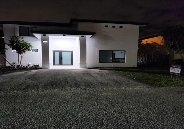 Homes for sale in Miami Gardens, FL | 18450 Nw 56Th Pl, Miami Gardens, FL 33055 | MLS# A11963667