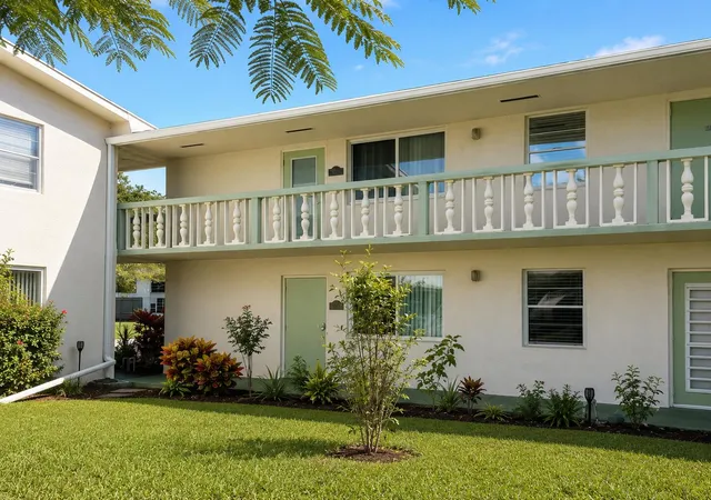 1st image of 148 Farnham G #148, Deerfield Beach, FL 33442 | MLS# F10551621