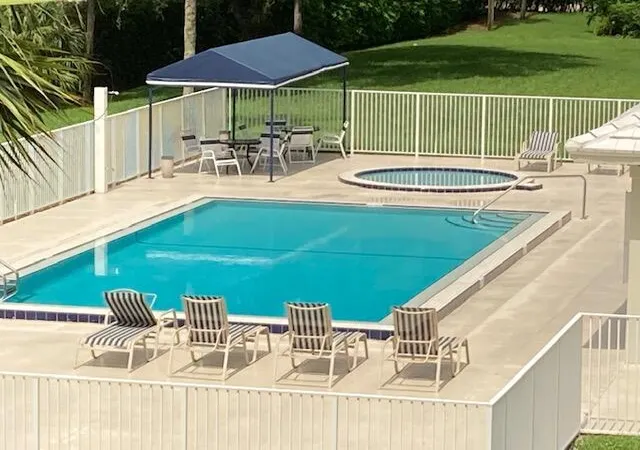 2nd image of 2561 Village Blvd #102, West Palm Beach, FL 33409 | MLS# R11162870