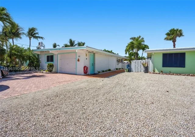 3rd image of 151 10Th St, Key Colony, FL 33051 | MLS# A11963904