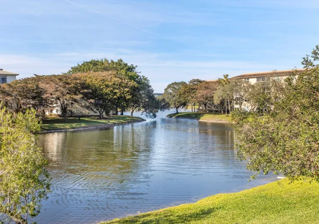 3rd image of 1705 Andros Iss #J2, Coconut Creek, FL 33066 | MLS# F10550973