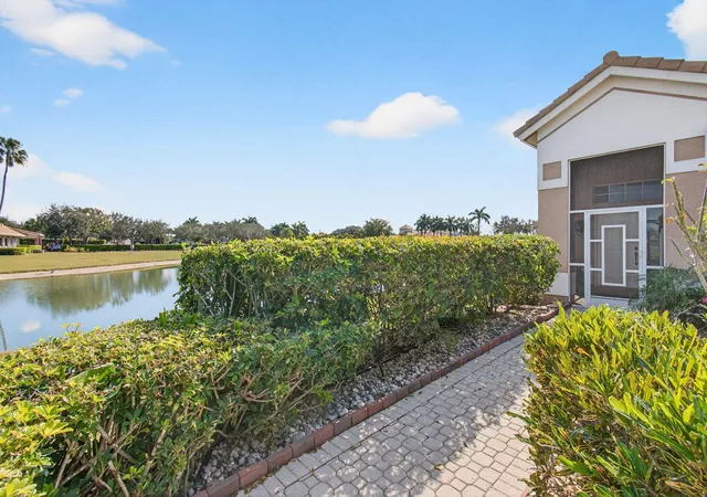 Homes for sale in Boynton Beach, FL | 6862 Swansea Ln, Boynton Beach, FL 33472 | MLS# R11162956