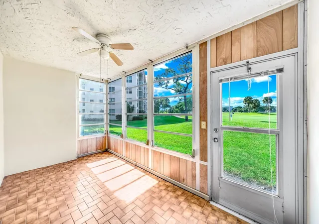 image of 2601 S Crse Dr, Pompano Beach, FL 33069