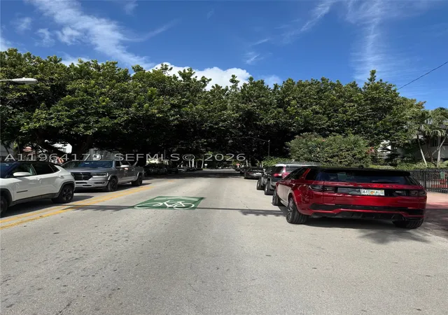 Homes for sale in Miami Beach, FL | 801 Meridian Ave, Miami Beach, FL 33139 | Houzeo