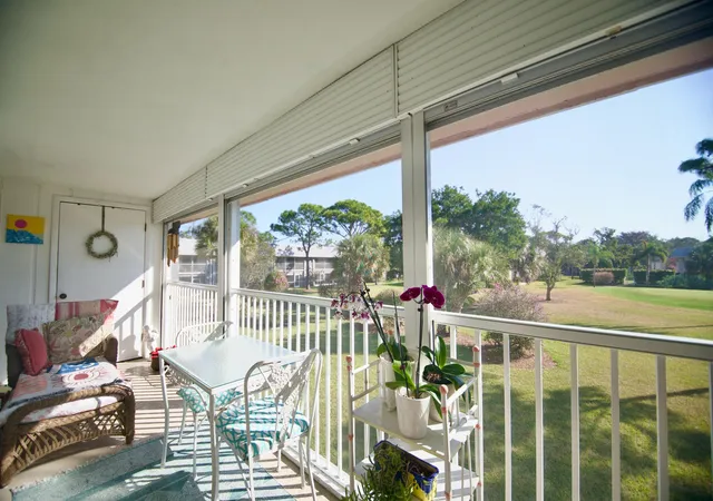 Homes for sale in Jupiter, FL | 18081 Se Country Club Dr #289, Jupiter, FL 33469 | MLS# R11163072