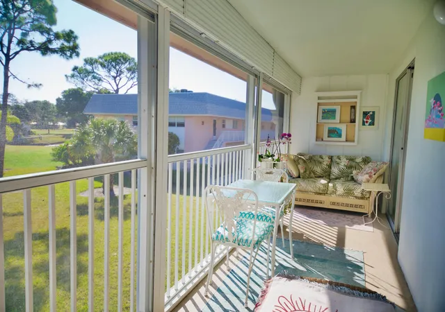 Homes for sale in Jupiter, FL | 18081 Se Country Club Dr #289, Jupiter, FL 33469 | MLS# R11163072