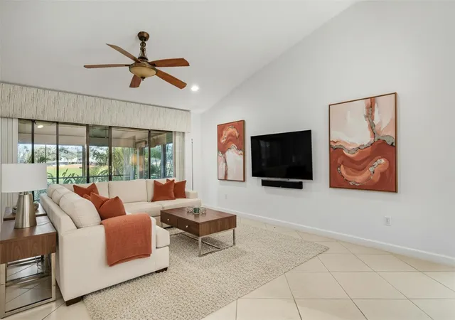 Homes for sale in Weston, FL | 16131 Laurel Dr #33, Weston, FL 33326 | MLS# F10550325