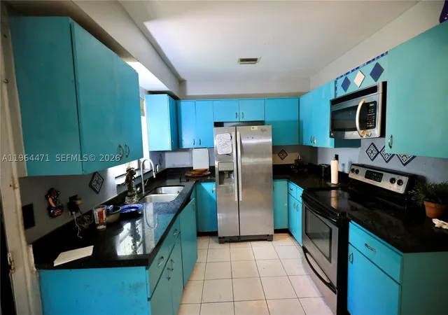 Photo 4 of Sale Pending at 655 Ne 82Nd St, Miami, FL 33138 | MLS# A11964471 | Listing updated on 2026-10-03