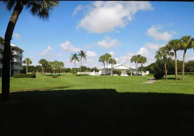 13th image of 2461 Village Blvd #102, West Palm Beach, FL 33409 | MLS# R11163185