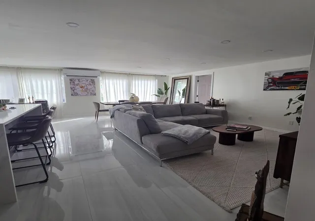 5th image of 4501 Nw 68Th St, Coconut Creek, FL 33073 | MLS# R11163195