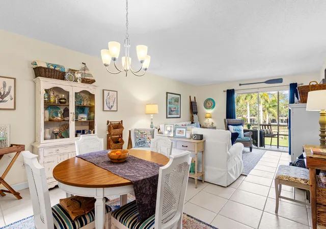 Homes for sale in Stuart, FL | 1967 Sw Palm City Rd #34-h, Stuart, FL 34994 | MLS# R11163437