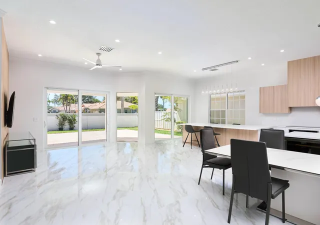 5th image of 8186 Quail Meadow Wy, West Palm Beach, FL 33412 | MLS# R11163450