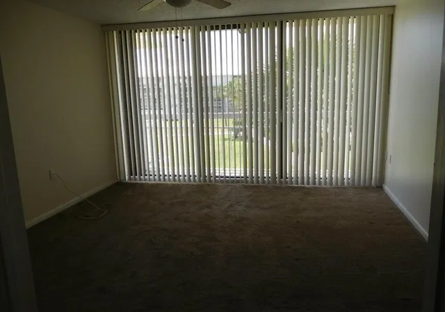 5th image of 2561 Village Blvd #306, West Palm Beach, FL 33409 | MLS# R11163562