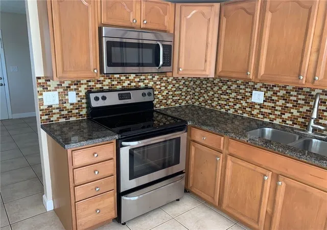 Homes for sale in Pompano Beach, FL | 206 Sw 1St St, Pompano Beach, FL 33060
