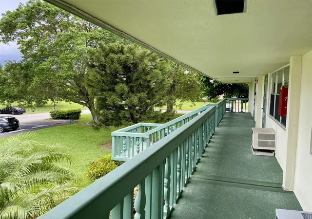 Homes for sale in Deerfield Beach, FL | 118 E Upminster E, Deerfield Beach, FL 33442