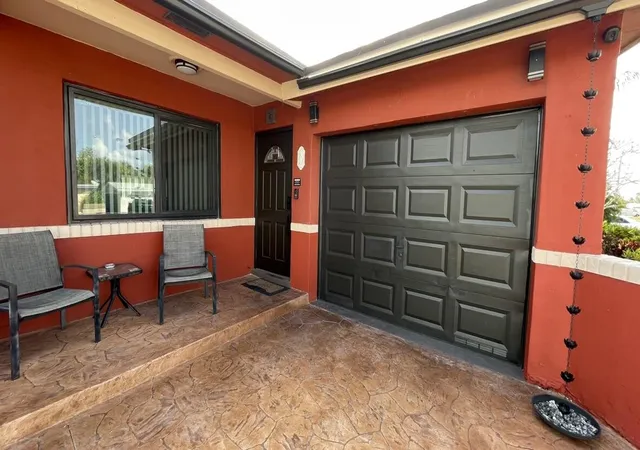 3rd image of 9282 Nw 24Th Pl, Sunrise, FL 33322 | MLS# R11163720