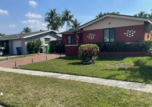 5th image of 9282 Nw 24Th Pl, Sunrise, FL 33322 | MLS# R11163720