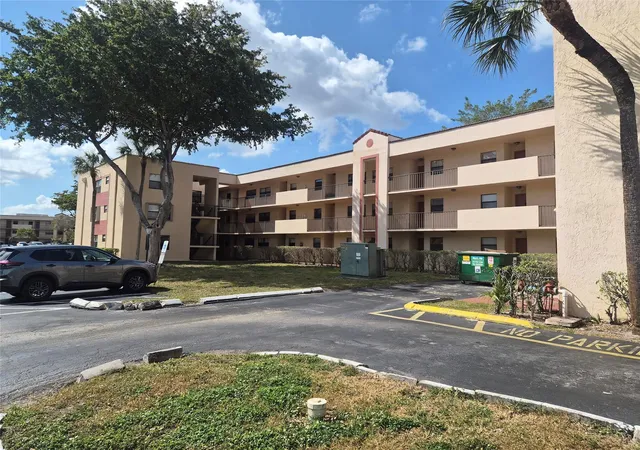 Homes for sale in Miramar, FL | 3252 Foxcroft Rd #113, Miramar, FL 33025 | MLS# F10551658