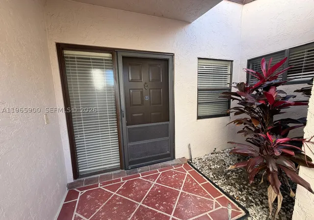Photo 3 of Single family home for sale at 6180 Kings Gate Cir, Delray Beach, FL 33484 | MLS# A11965900 | Listing updated on 2026-04-09