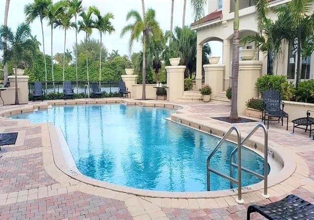 4th image of 4102 Tuscany Wy, Boynton Beach, FL 33435