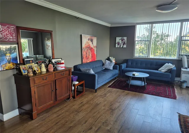4th image of 4001 Hillcrest Dr #416, Hollywood, FL 33021 | MLS# A11966278