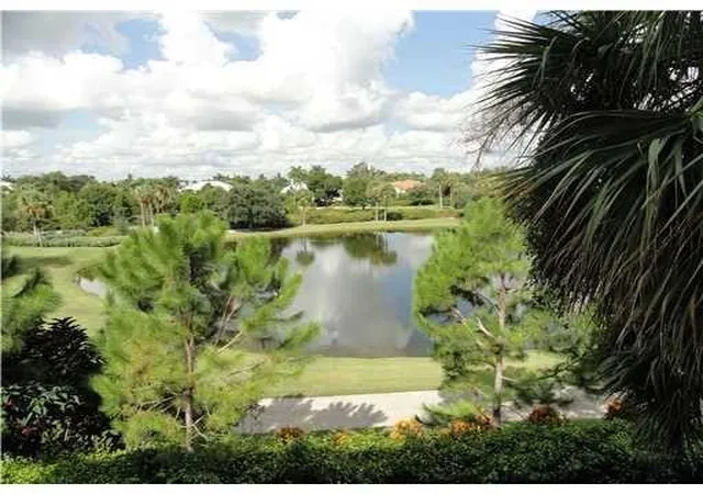 2nd image of 3525 Vlg Blvd, West Palm Beach, FL 33409
