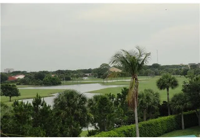13th image of 3525 Village Blvd #406, West Palm Beach, FL 33409 | MLS# R11164126