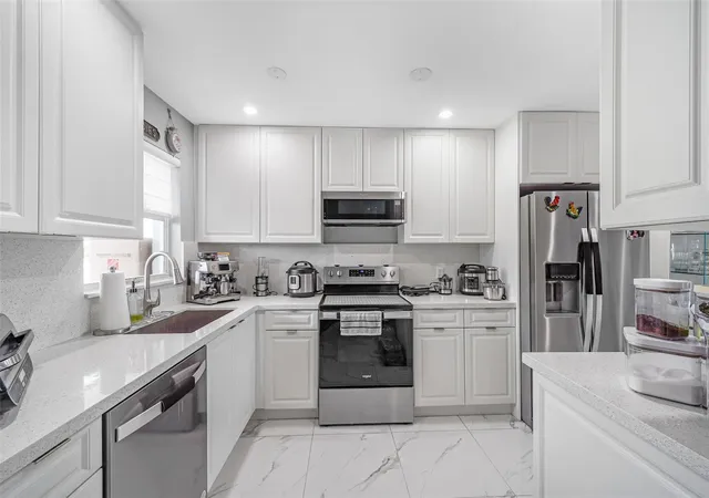 Homes for sale in Pompano Beach, FL | 6650 Royal Palm Blvd #306c, Pompano Beach, FL 33063 | MLS# F10552412