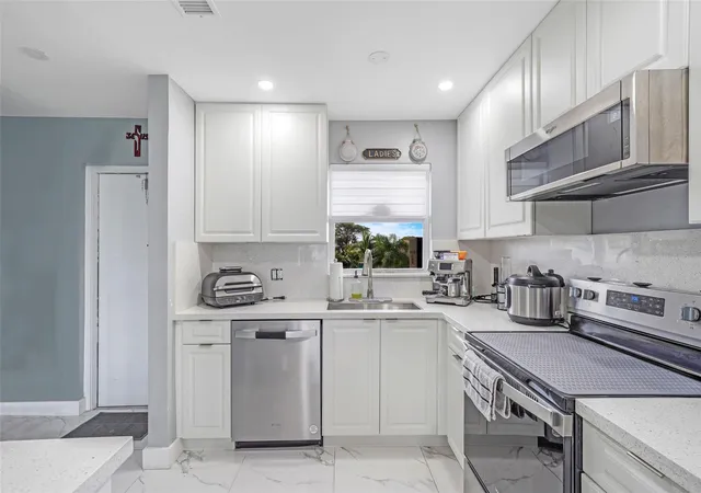 Homes for sale in Pompano Beach, FL | 6650 Royal Palm Blvd #306c, Pompano Beach, FL 33063 | MLS# F10552412