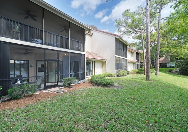 32nd image of 5521 Coach House Cir #D, Boca Raton, FL 33486 | MLS# R11164197