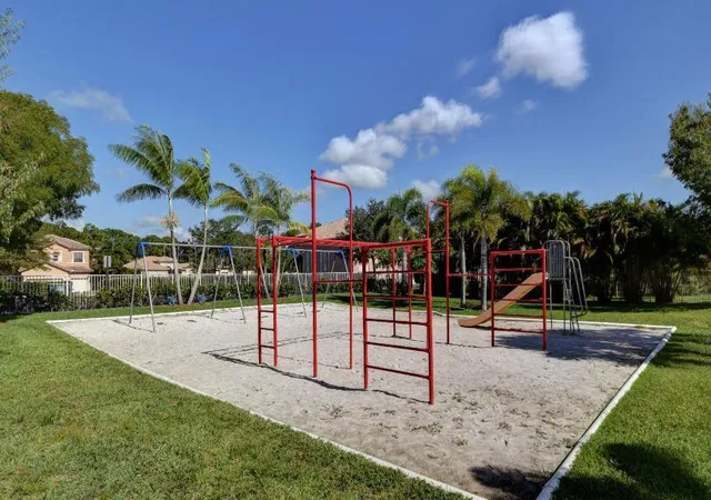 62nd image of 5726 Sterling Lake Dr, Fort Pierce, FL 34951 | MLS# R11164215