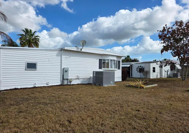 23rd image of 55 Mediterranean Blvd N, Port St Lucie, FL 34952 | MLS# R11164274