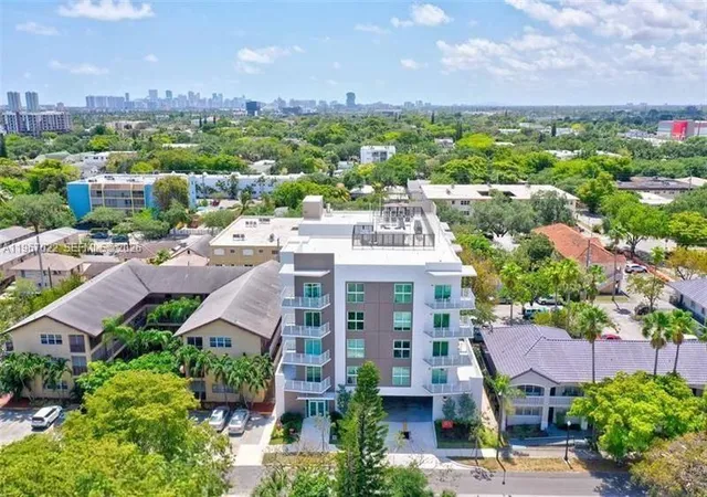 22nd image of 1938 Jackson St #202, Hollywood, FL 33020 | MLS# A11967022