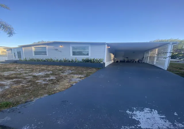 5th image of 402 Nw Nw 50Th Ct Nw, Deerfield Beach, FL 33064 | MLS# R11164409
