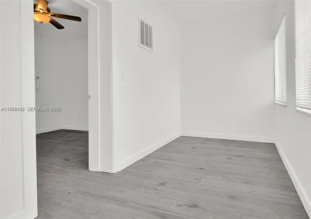 5th image of 600 Nw 25Th Ct, Miami, FL 33125 | MLS# A11956992