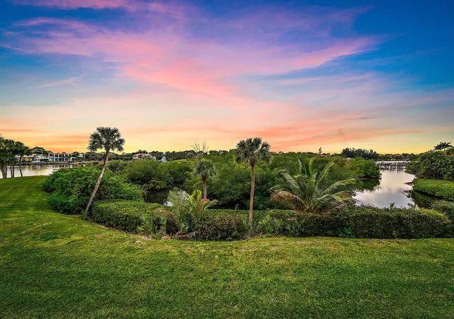 4th image of 1701 Marina Isle Wy #202, Jupiter, FL 33477 | MLS# R11164504