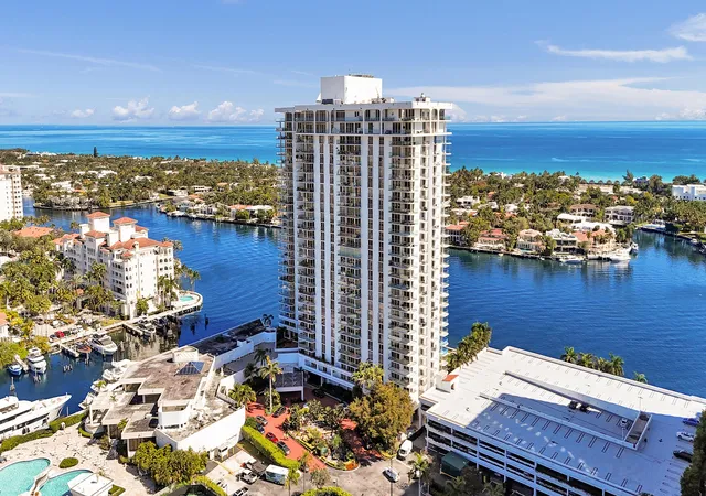 5th image of 19707 Turnberry Wy #18j, Aventura, FL 33180 | MLS# R11164535