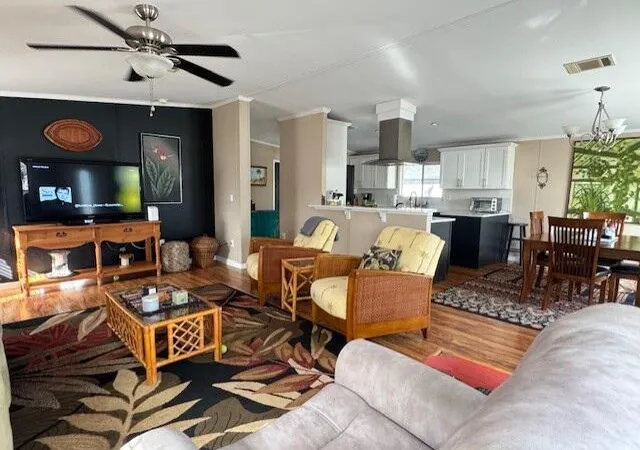 4th image of 6927 Se Delegate St, Hobe Sound, FL 33455 | MLS# R11164573
