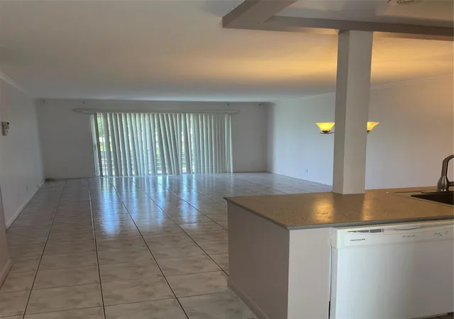 4th image of 4421 Nw 16Th St, Lauderhill, FL 33313