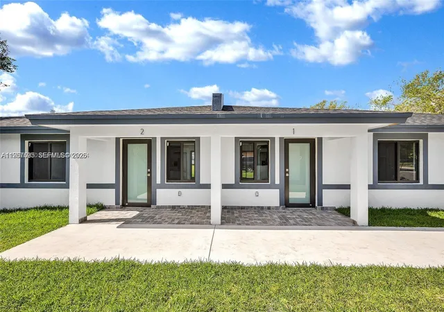 Homes for sale in Florida City, FL | 673 Nw 14, Florida City, FL 33034 | MLS# A11967595