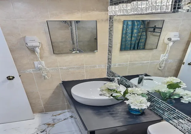 3rd image of 19201 Collins Ave #337, Sunny Isles Beach, FL 33160 | MLS# R11160460