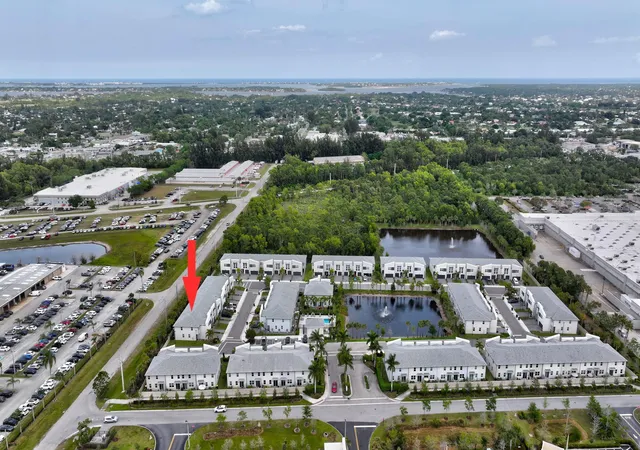 47th image of 2401 Se Tarvest Wy, Stuart, FL 34997 | MLS# R11164718