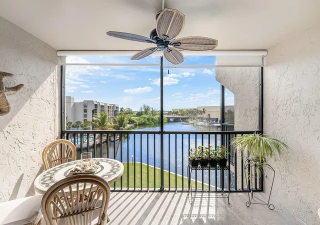 Homes for sale in Boca Raton, FL | 7 Royal Palm Wy, Boca Raton, FL 33432