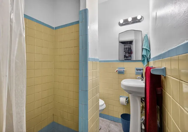 12th image of 2322 Johnson St, Hollywood, FL 33020 | MLS# R11164599