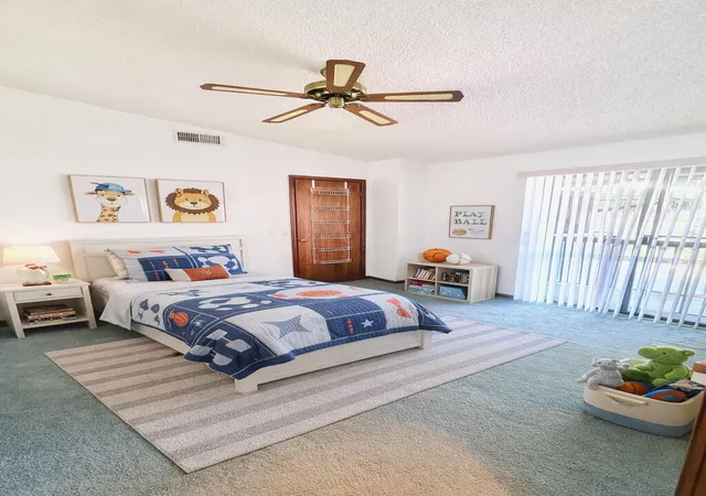 Homes for sale in Port St Lucie, FL | 604 Se Castle Ct #D, Port St Lucie, FL 34952 | MLS# R11164878