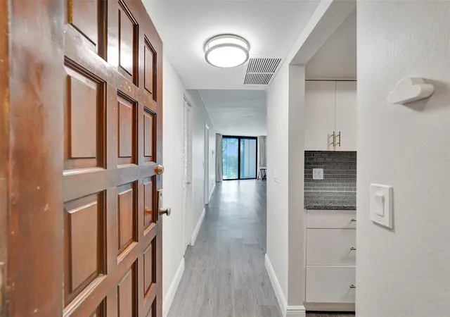 Homes for sale in Hollywood, FL | 3800 N Hills Dr #412, Hollywood, FL 33021 | MLS# F10550742