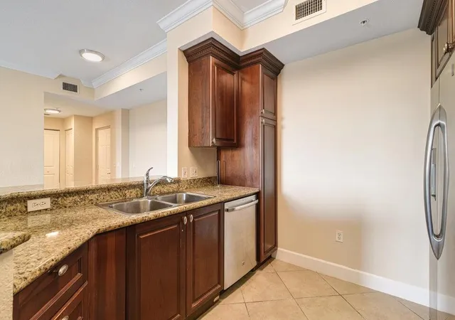 4th image of 1660 Renaissance Commons Blvd #2407, Boynton Beach, FL 33426 | MLS# R11164914
